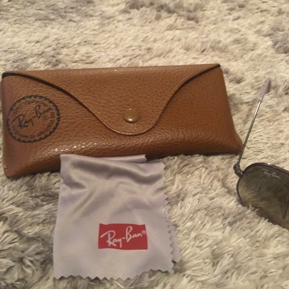 RayBans aviator sunglasses - Picture 2 of 3